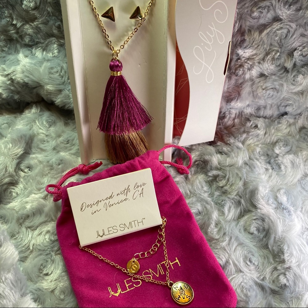 Necklace, earrings and bracelet (0013)